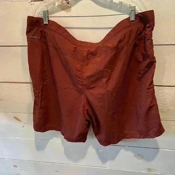 Columbia Omni-Shade men’s shorts size XL, built-in belt, rust colored, EUC - Picture 2 of 6
